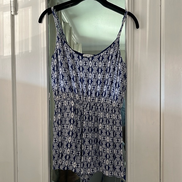 EUC Charlotte Russe Romper - Picture 6 of 7